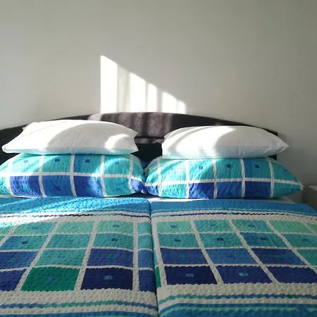 Vrsi Apartment *